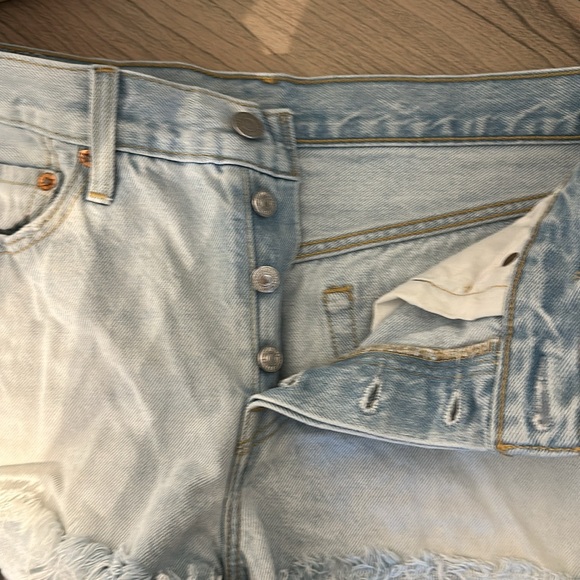 Levi's Sky Blue Cutoff Denim Shorts - Picture 4 of 5